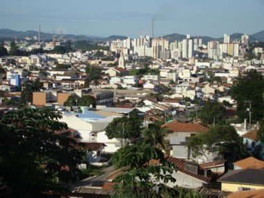 regioes-metropolitanas-implantacao-facilitara-recursos-a-amurel-1 Tubarão foi região metropolitana entre 2002 e 2007. Proposta é de criar 22 RMs em Santa Catarina.