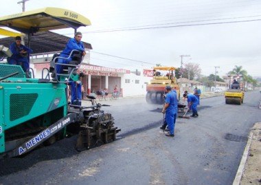 Avenida Pedro Zapellini: Último trecho começa a ser asfaltado