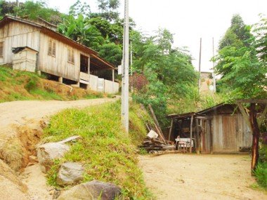 em-busca-da-casa-propria-grupo-quer-agilizar-o-beneficio-1 Um dos projetos habitacionais de São Ludgero é retirar as famílias que vivem em locais de risco no município,
