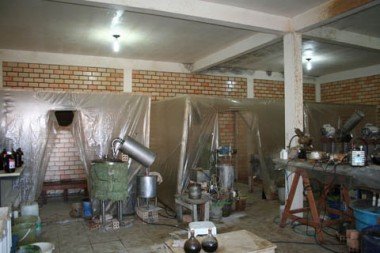 Refino de cocaína: Laboratório funcionava em um galpão em Imaruí