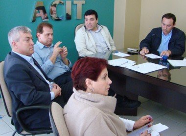 arena-multiuso-ultimo-prazo-para-a-obra-sair-1