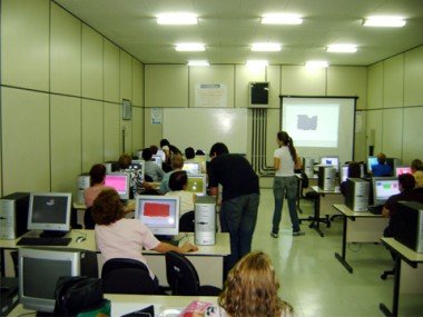Inclusão digital: “Oficina da lembrança” abre nova turma este mês