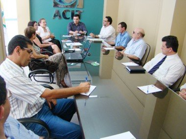 uniluz-elba-ramalho-e-confirmada-como-atracao-principal-1