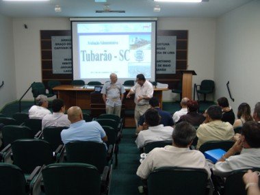 Prefeitura de Tubarão: Quase 100 serão dispensados