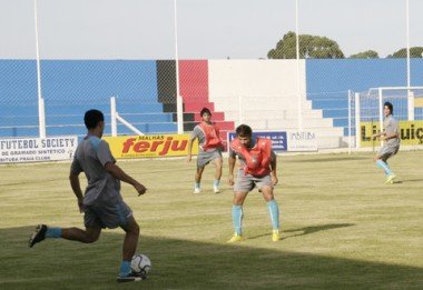 Campeonato Catarinense: Águia X Leão. Jogo dos invictos