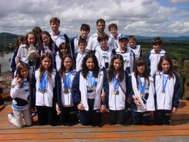 Natação: ATN conquista mais 14 medalhas