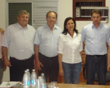 Pavimentação: Prefeitos reivindicam obra