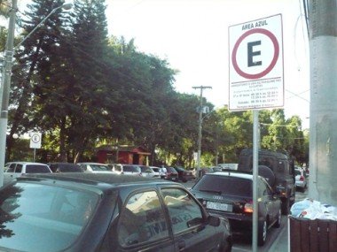 Área Azul: Prefeitura fará proposta menor à Caiuá