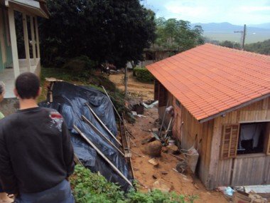 Perigo: E a chuva não vai embora…