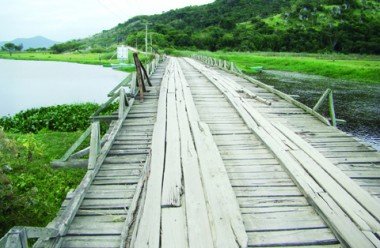Congonhas: Sem convênio, ponte fica do jeito que está