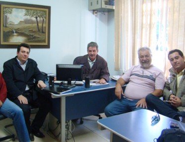 vereadores-levam-bolo-de-secretarios-1