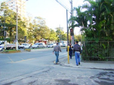 semaforos-contrato-com-nova-empresa-sera-assinado-segunda-1