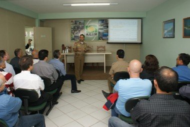 Câmeras de vigilância: Há menos burocracia em Imbituba que em Tubarão?
