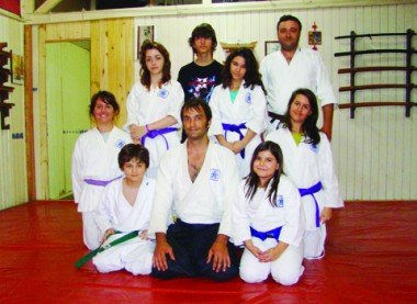 Aikido: Academia prepara 1º faixa preta