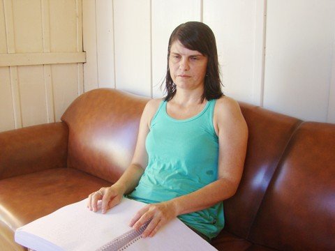1a-batalha-e-vencida-1 A presidenta da Atidev, Maria de Lourdes Borba Izidoro, acredita que o passe livre é uma vitória.