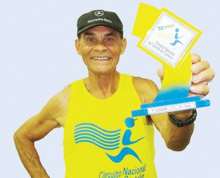70-anos-e-disposicao-para-dar-e-vender-1