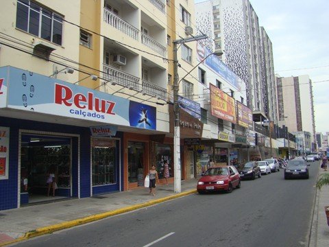 mp-pode-acionar-o-municipio-na-justica-1 Na avenida Marcolino Martins Cabral, vários anúncios não foram colocados conforme pede o Código de Posturas.