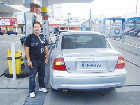 População prostesta contra os altos preços