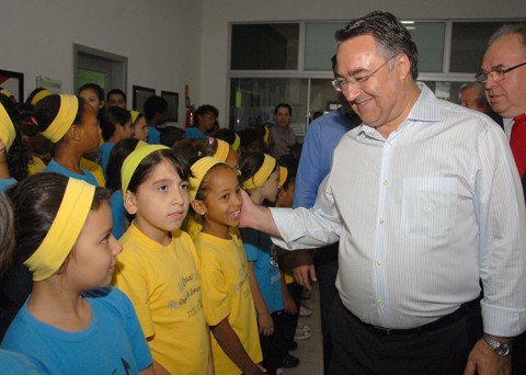 prefeito-pedira-verbas-para-grandes-obras-1 Depois da visita a Criciúma, o governador chegou ontem a Tubarão.