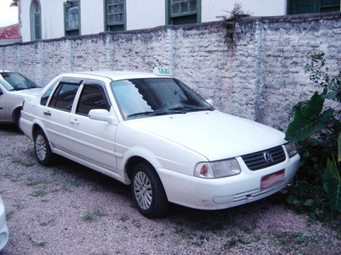 Assaltantes levam malote com R$ 80 mil