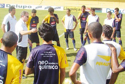 Criciúma busca reforços