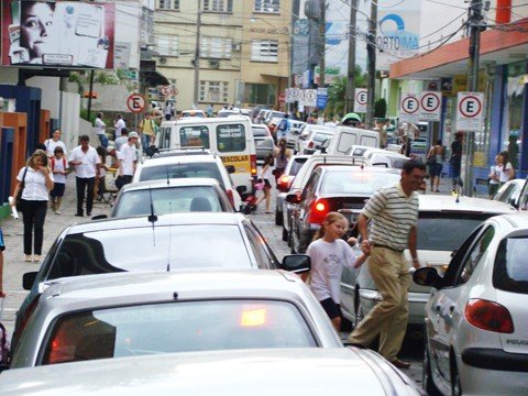 tubarao-e-a-2a-no-estado-em-numero-de-veiculos-1 Até o mês passado, Tubarão tinha 3.514.596 veículos. Somente de carros, são 2.037.113 e de motos 671.521.