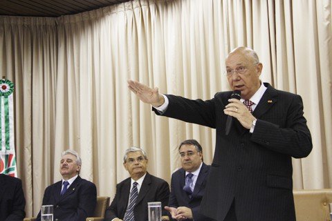 Tubaronense toma posse