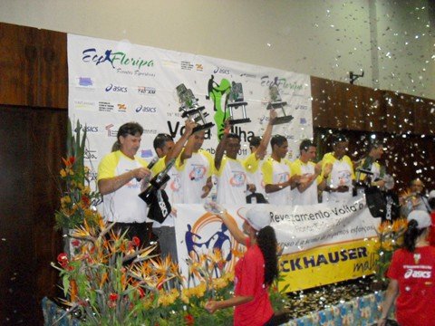 Tubaronenses desbancam os favoritos