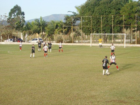palmeiras-goleia-e-mantem-a-lideranca-1 No sábado, o Colégio Brasil/Santos venceu o Revoredo no Estádio Nereu dos Santos, no bairro São Martinho.