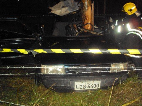 Dois homens morrem em acidentes