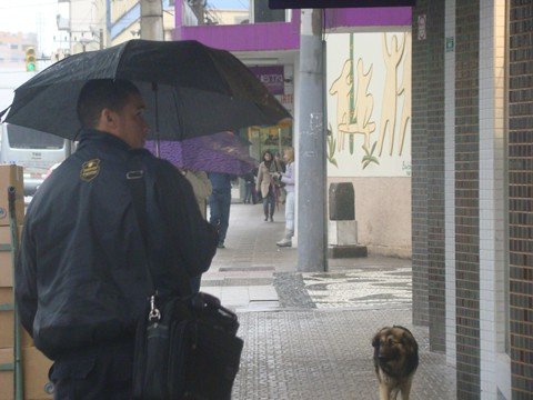 e-vem-mais-chuva-por-ai-1 Chuva deve persistir até sexta-feira na região. No sábado, há chance de que o sol, enfim, apareça!