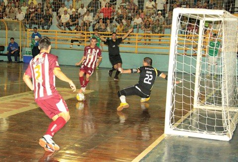 hipper-freios-unisul-precisa-vencer-e-torcer-pela-intelli-1
