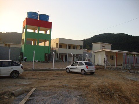 inauguracao-sera-no-proximo-dia-27-1 Os próximos dias servirão para os últimos ajustes. A organização da parte de escritório e a colocação de móveis são alguns deles.