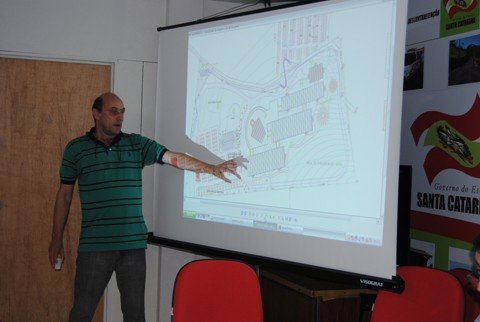 entidades-do-setor-elencam-as-prioridades-1 Adir Engel apresentou o projeto de estruturação do parque da Expovale