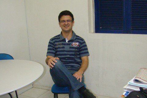 investimento-sera-de-r-500-mil-1 Edson Firmino palpita que até dezembro a central do cidadão deverá estar pronta para funcionar. “Não adianta só abrir o espaço, tem que cumprir com o seu papel, tem que funcionar na prática”, avalia o secretário de governo da prefeitura