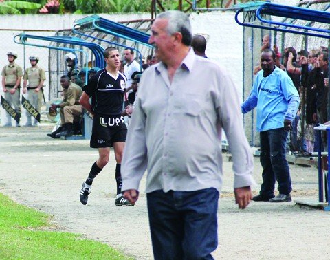 joceli-pode-deixar-o-hercilio-1 O técnico Joceli dos Santos não voltou a Tubarão após o jogo de domingo, quando venceu por 1 a 0.