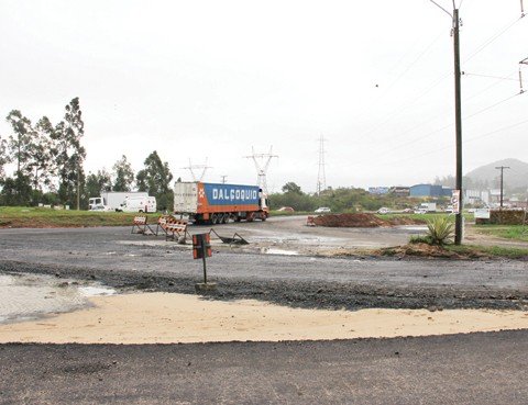 protesto-comemora-a-lentidao-das-obras-1