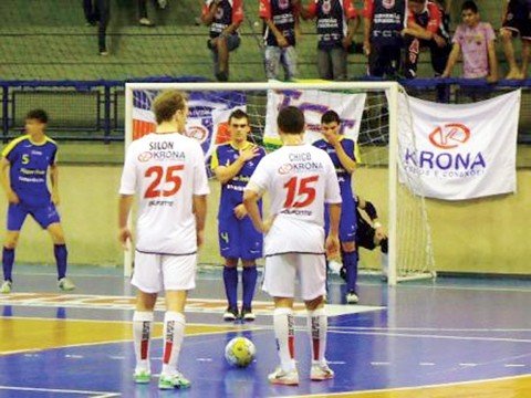 acesc-capivari-vence-nos-penaltis-1 A Hipper Freios/Unisul perdeu para o Krona/Joinville ontem à noite.