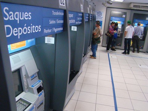 ainda-nao-ha-nova-proposta-1 Ainda que o atendimento fique comprometido em virtude da paralisação, os caixas eletrônicos nas agências onde há greve funcionam normalmente.