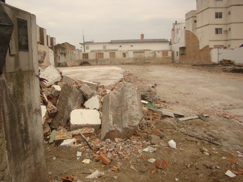 doze-empresas-participam-da-licitacao-1 A garagem da prefeitura foi demolida para dar espaço à Unidade de Pronto Atendimento