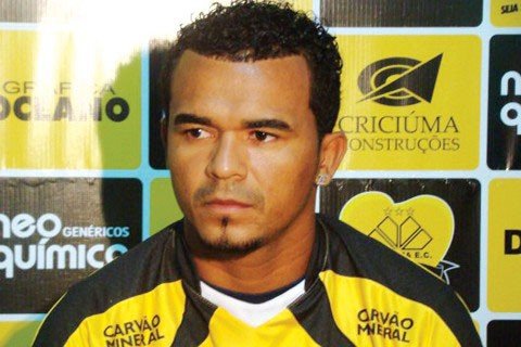 tigre-vai-a-cbf-para-resolver-a-situacao-de-ze-carlos-1 Até que a situação seja solucionada, Zé Carlos não entrará mais em campo para defender o Tigre