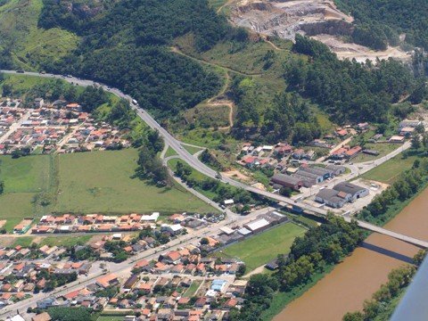 apos-3-meses-licitacoes-sao-retomadas-1 Licitação do túnel no Morro do Formigão, em Tubarão, pode ser retomada a qualquer momento. Caso isso ocorra entre o fim deste ano e o começo do próximo, a obra poderá começar no segundo semestre de 2012.