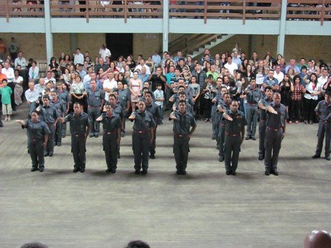 corporacao-de-jaguaruna-tem-agora-67-profissionais-1 Cerca de 350 pessoas compareceram à formatura.