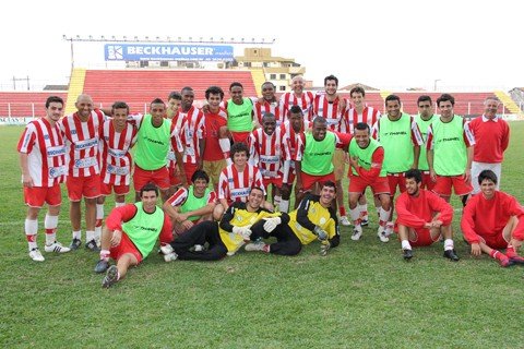 leao-93-anos-e-um-futuro-incerto-1 Dia é de festa no Estádio Anibal Costa