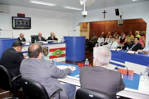 licitacao-sera-no-proximo-ano-1 A aprovação foi unânime entre os vereadores.