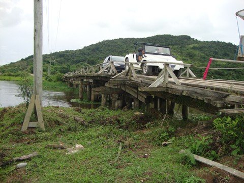 ate-a-proxima-temporada-a-passagem-estara-pronta-1 Apesar da atual estrutura em Congonhas estar bastante precária, não é previsto nenhum tipo de reforma até o início das obras no local. A nova ponte será edificada ao lado da atual.