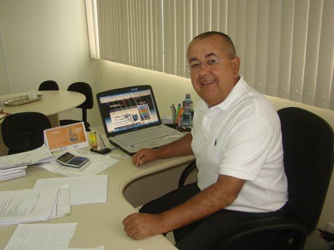 nfs-e-sistema-sera-oficializado-1 Contador de profissão, Nilson sabe melhor que muitos os benefícios do município adotar o sistema digital. “Todos ganharão, principalmente, para o empresário”, valoriza.