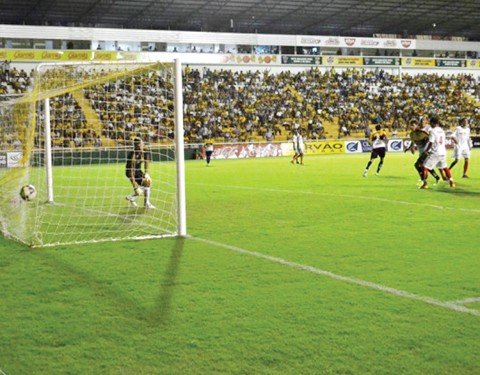 no-retorno-ao-majestoso-tigre-goleia-1 Criciúma conquistou a sua primeira vitória no Catarinense.