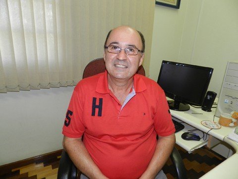 “O adversário do PMDB é o PSDB”