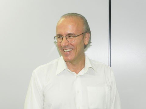 “Falta gente comprometida na atual administração”